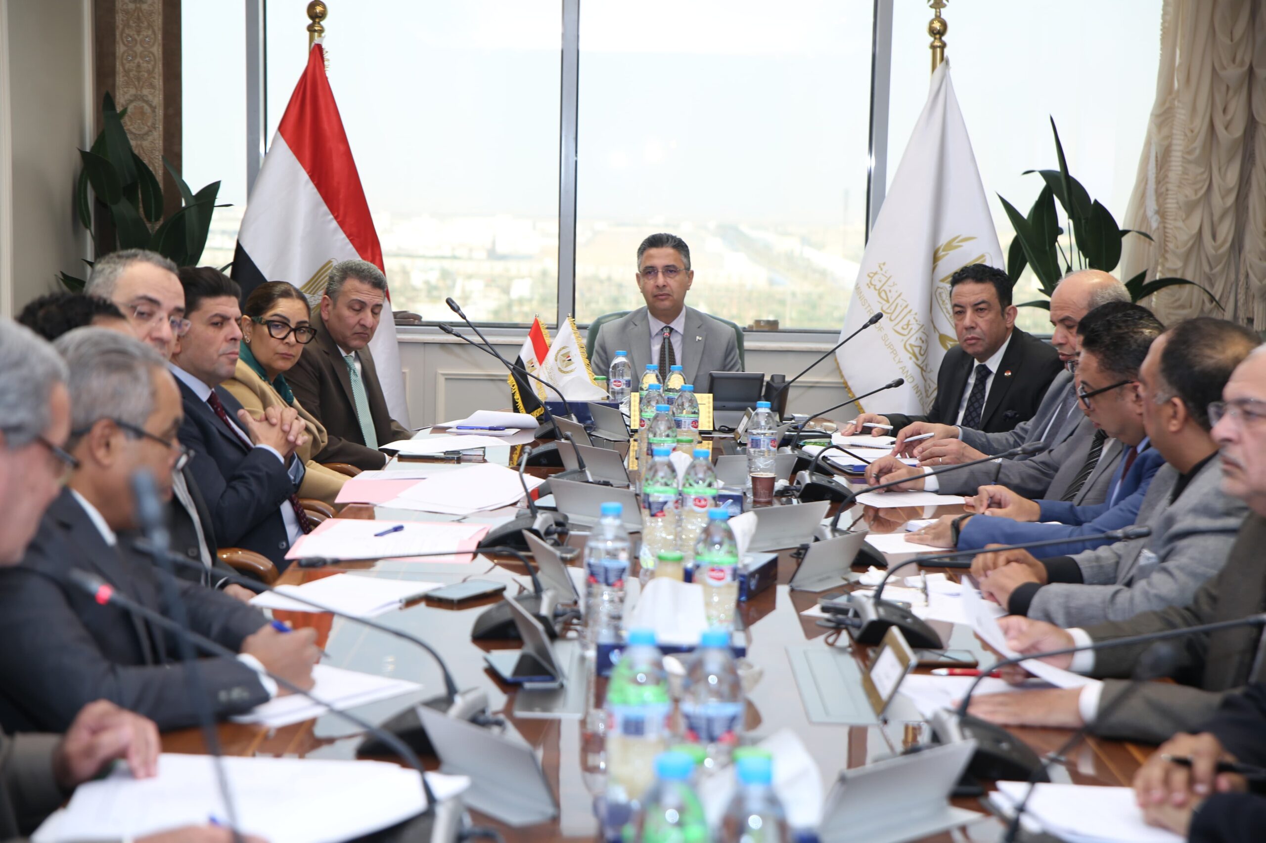 وزير التموين يترأس اجتماع اللجنة العليا للمطاحن لمتابعة انتظام العمل