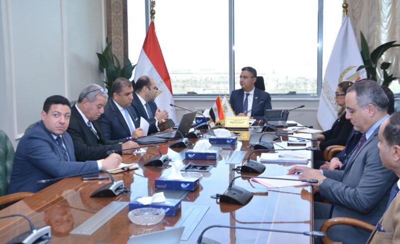 وزير التموين يلتقي برئيس جهاز حماية المنافسة لبحث سبل التعاون