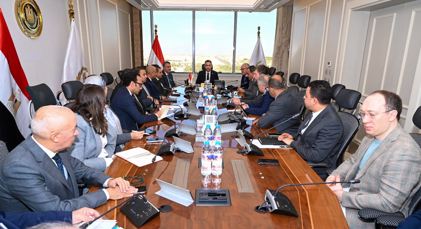 وزير التموين يترأس اجتماعًا لمتابعة منظومة تتبع السلع الأساسية