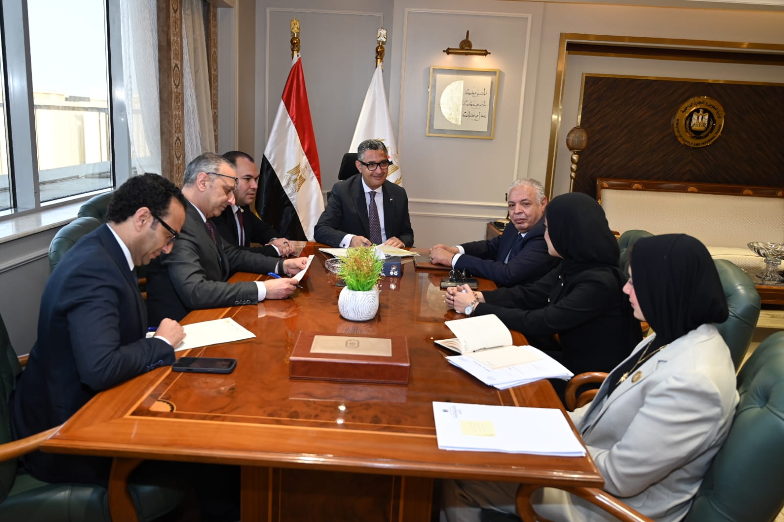 وزير التموين يلتقي بعدد من السادة أعضاء مجلسي النواب والشيوخ
