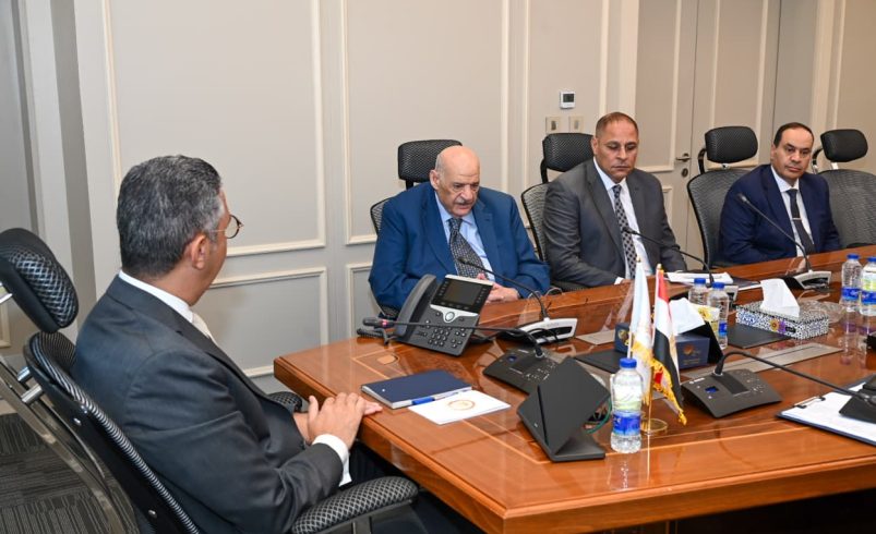 وزير التموين يلتقي رئيس الشعبة العامة للمخابز لمتابعة انتظام عمل المخابز البلدية