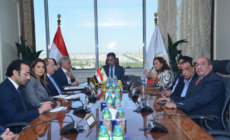 وزير التموين يجتمع مع شركة “ليبتون مصر ” لتعزيز التعاون