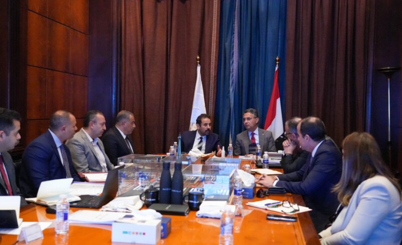 وزير التموين و رئيس جهاز مستقبل مصر للتنمية باجتماع موسّع