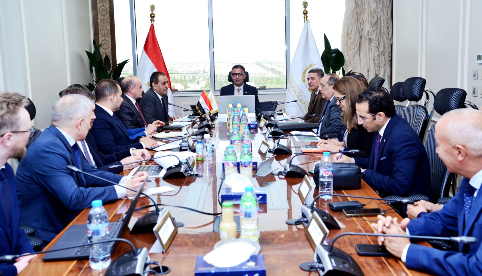 وزير التموين يترأس اجتماعًا موسعًا لمناقشة نظم تتبع السلع الأساسية
